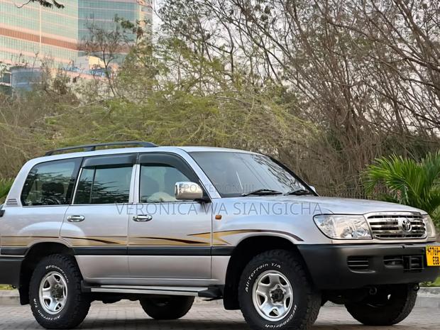 Toyota Land Cruiser 2001