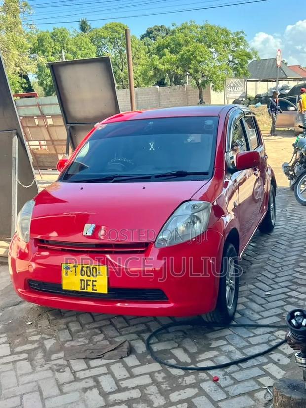 Toyota Passo 1.0 AWD 2005 Red