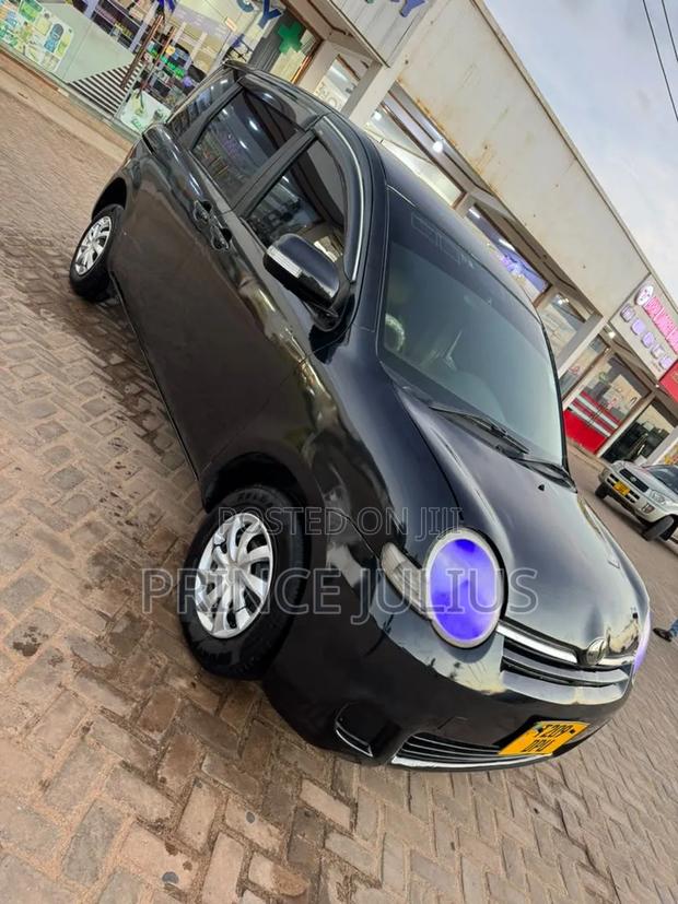 Toyota Sienta 1.5 AWD 2005 Black