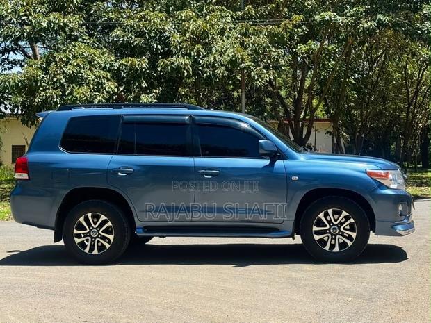 Toyota Land Cruiser 2008 Blue