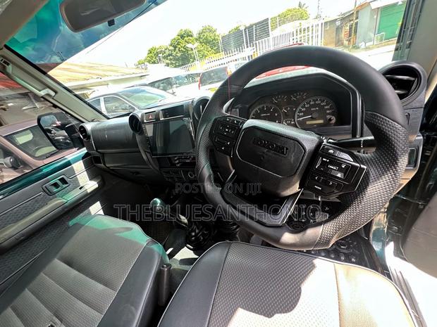 Toyota Land Cruiser 79 Series 2018 Black