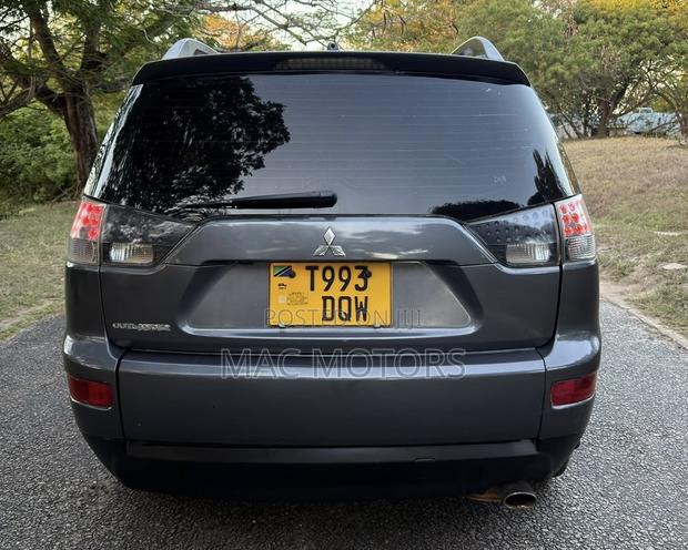 Mitsubishi Outlander 2008 Gray