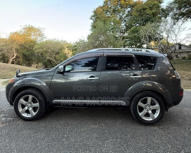 Mitsubishi Outlander 2008 Gray