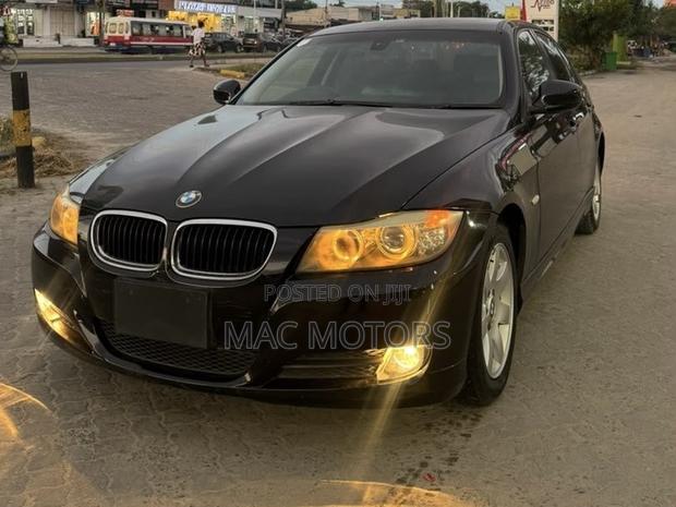 BMW 3 Series 2011 Black