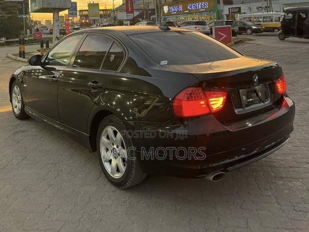 BMW 3 Series 2011 Black