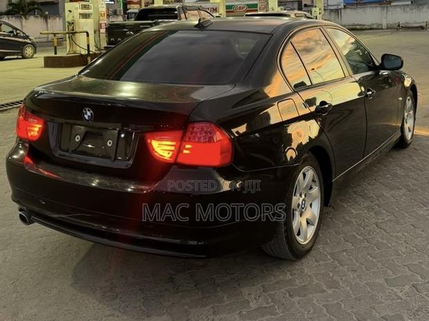 BMW 3 Series 2011 Black