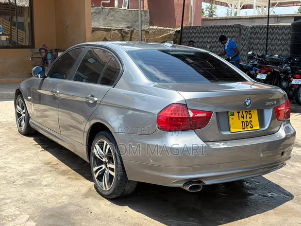 BMW 3 Series 2005 Gray
