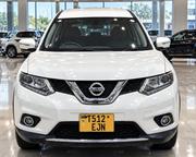 Nissan X-Trail 2.0 Petrol FWD 2014 White for sale