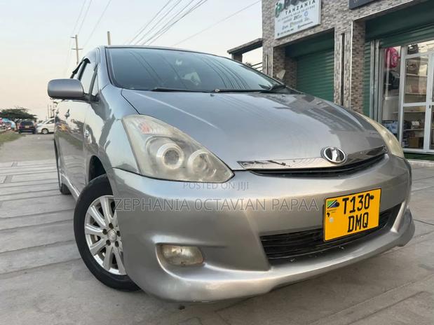 Toyota Wish 2006 Gray