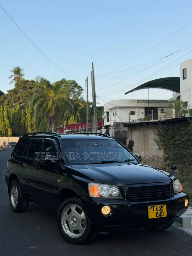 Toyota Kluger 2003 Black