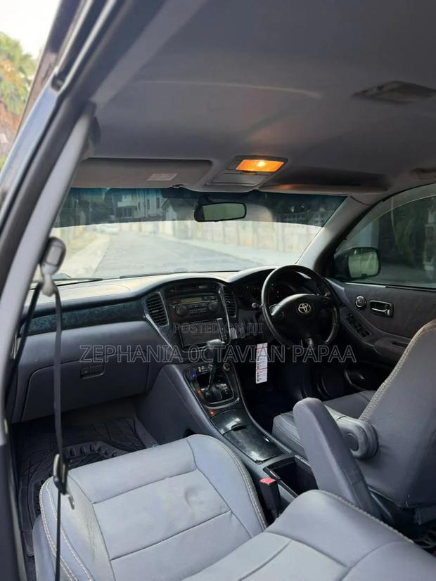 Toyota Kluger 2003 Black