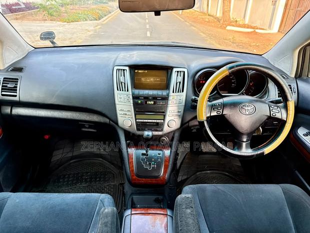 Toyota Harrier 2005 Black