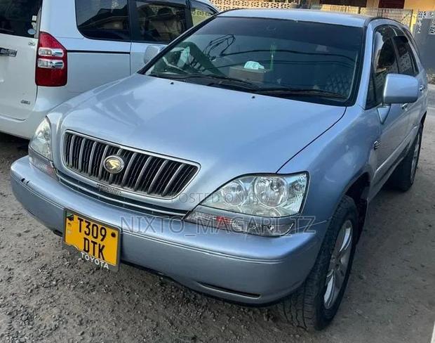 Toyota Harrier 2006 Silver
