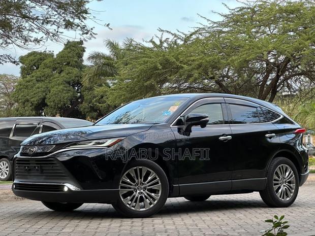 Toyota Harrier 2.0 2020 Black