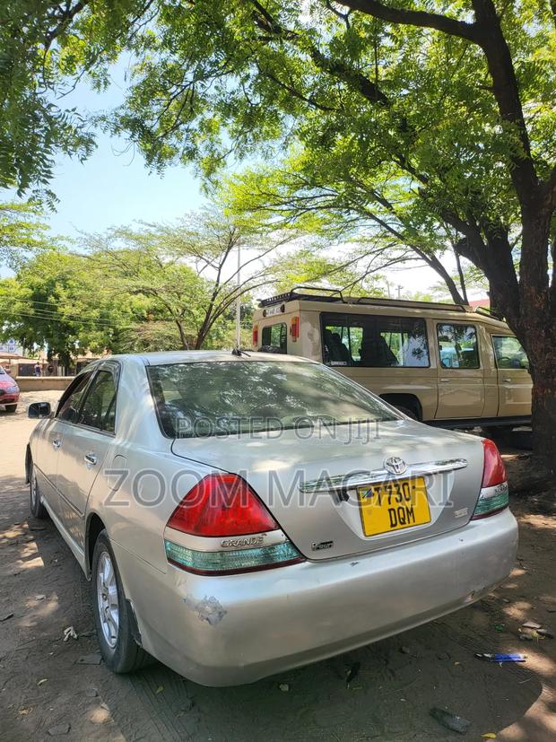 Toyota Mark II 2001 Silver