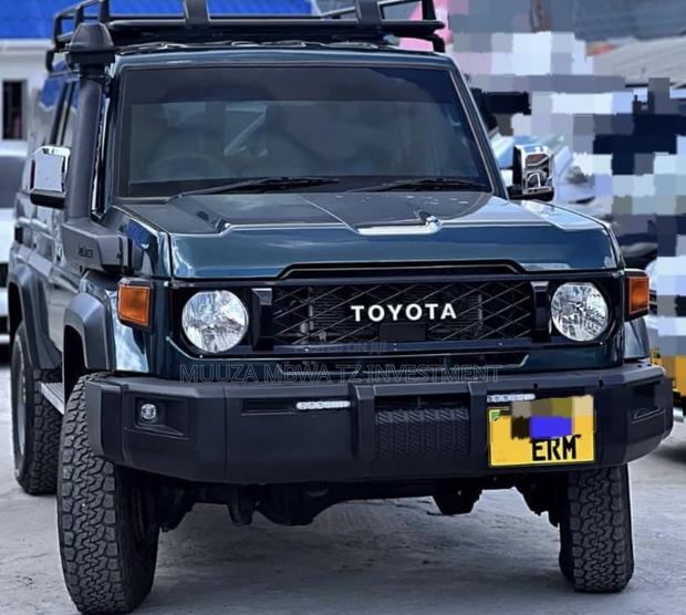 Toyota Land Cruiser 76 Series 2024 Green
