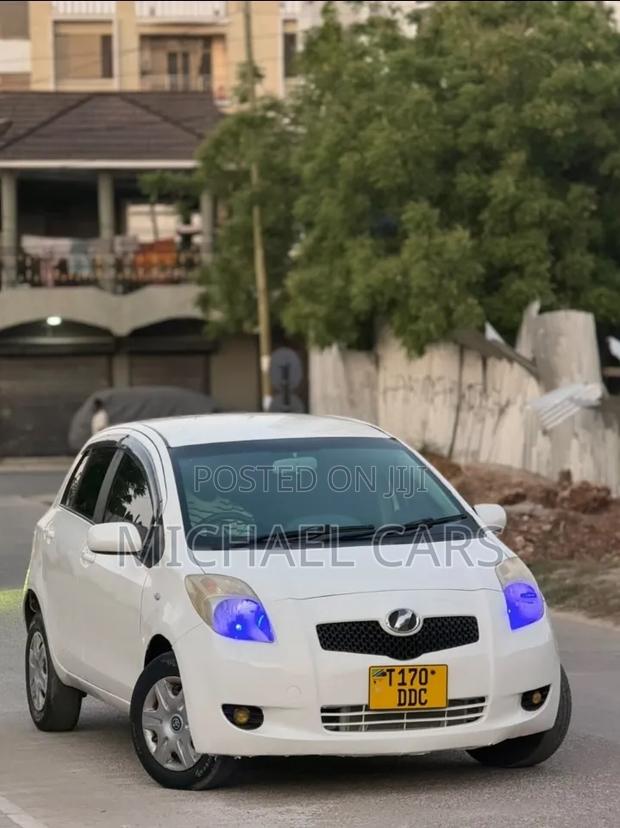Toyota Vitz 2008 White