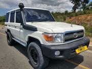 Toyota Land Cruiser 2013 White for sale