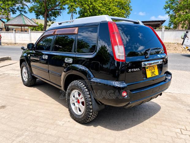 Nissan X-Trail 2003 Black