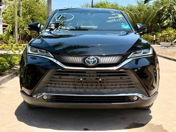 Toyota Harrier 2021 Black