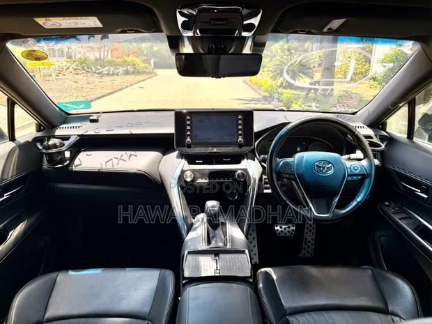 Toyota Harrier 2021 Black