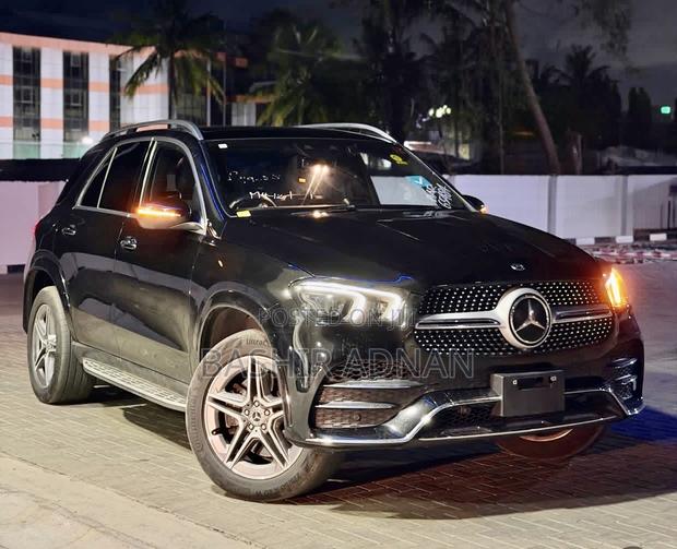 Mercedes-Benz GLE-Class GLE 400d 4MATIC 2021 Black