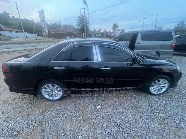 Toyota Mark II 2003 Black