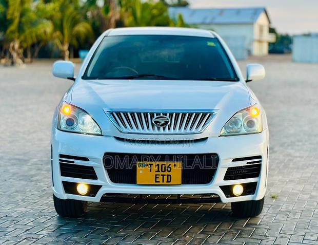 Toyota Harrier 2009 White