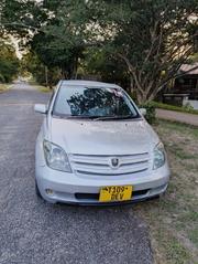 Toyota IST 2005 Silver for sale