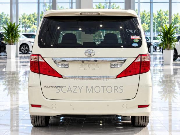 Toyota Alphard 2008 Off white