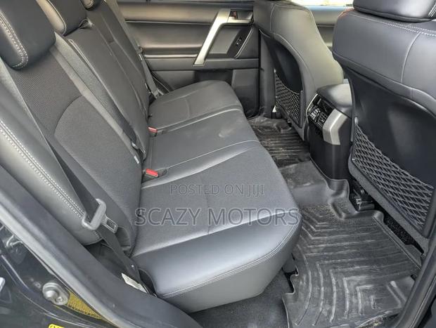 Toyota Land Cruiser Prado 2019 Black