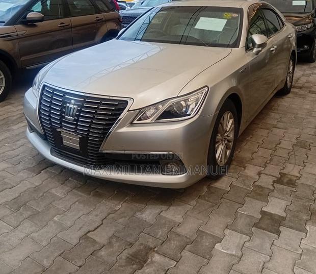 Toyota Crown 2013 Silver
