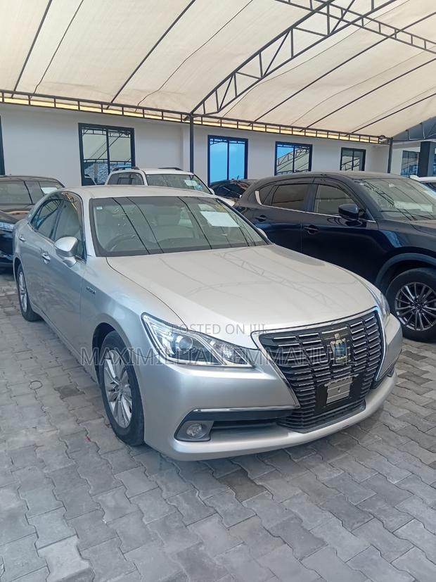 Toyota Crown 2013 Silver