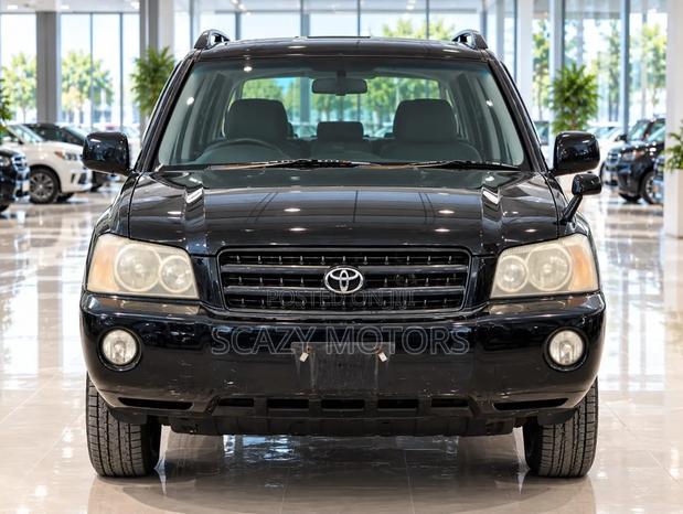 Toyota Kluger 2002 Black