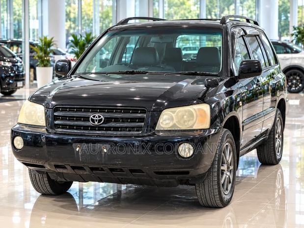 Toyota Kluger 2002 Black
