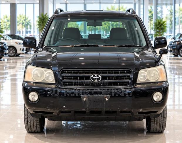 Toyota Kluger 2002 Black