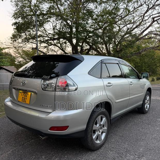 Toyota Harrier 2007 Silver