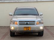 Toyota Kluger 2005 Gold for sale