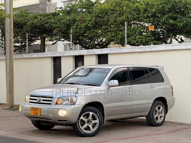 Toyota Kluger 2005 Gold