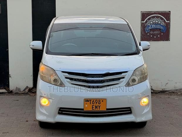 Toyota Alphard 2.4 Petrol AWD 2010 Pearl