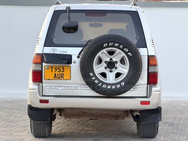 Toyota Land Cruiser Prado 2006 Silver