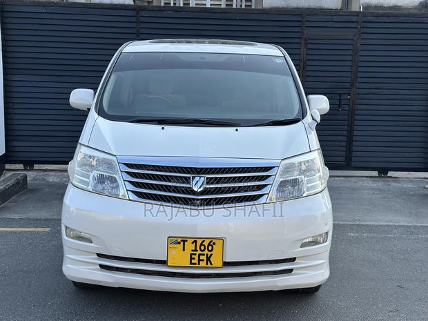 Toyota Alphard 2.4 Petrol FWD 2007 White