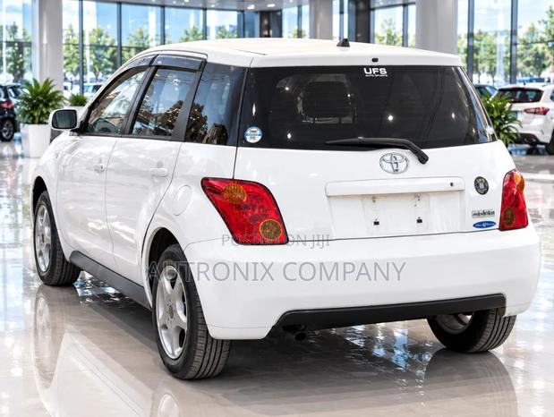 Toyota IST 2003 Off white