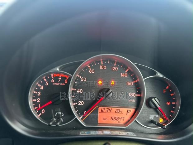 Toyota Ractis 1.5 FWD 2012 Maroon