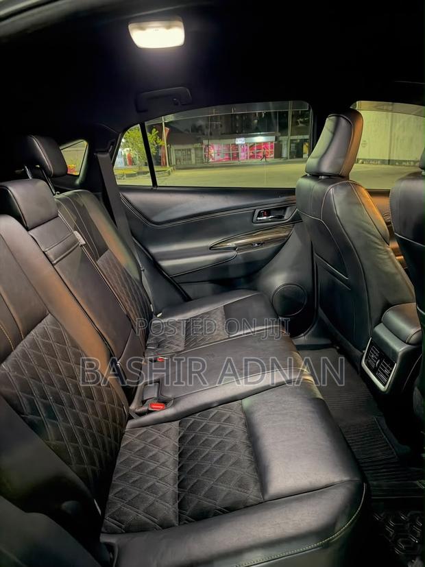 Toyota Harrier 2.0 2016 Pearl