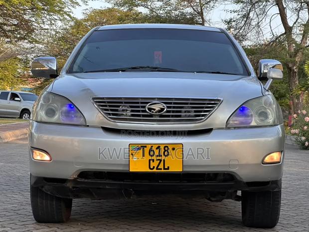 Toyota Harrier 2005 Silver