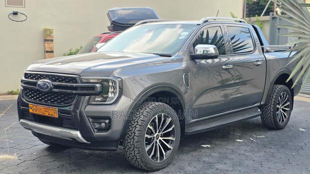 Ford Ranger Wildtrak 2023 Gray