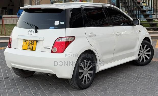 Toyota IST 2005 White