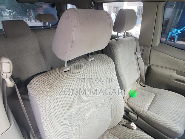 Toyota Raum 2002 Green