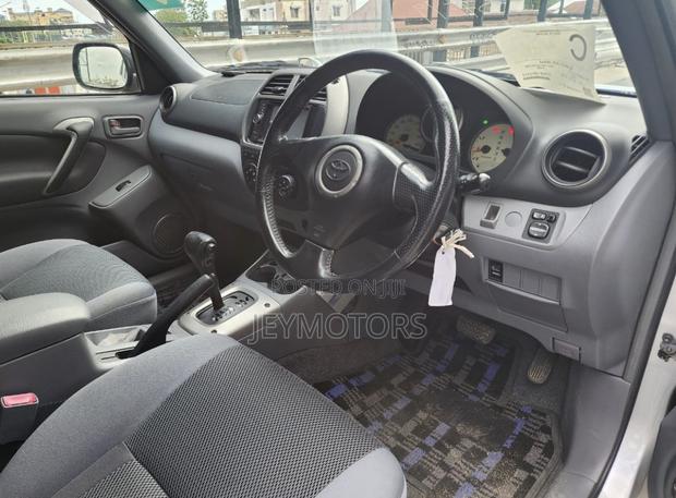 Toyota RAV4 2001 Silver